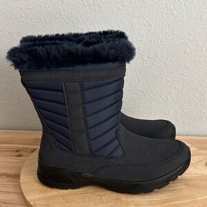 Easy Street Womens Frazer Slip Resistant Flat Heel Winter Boots new navy 6M
